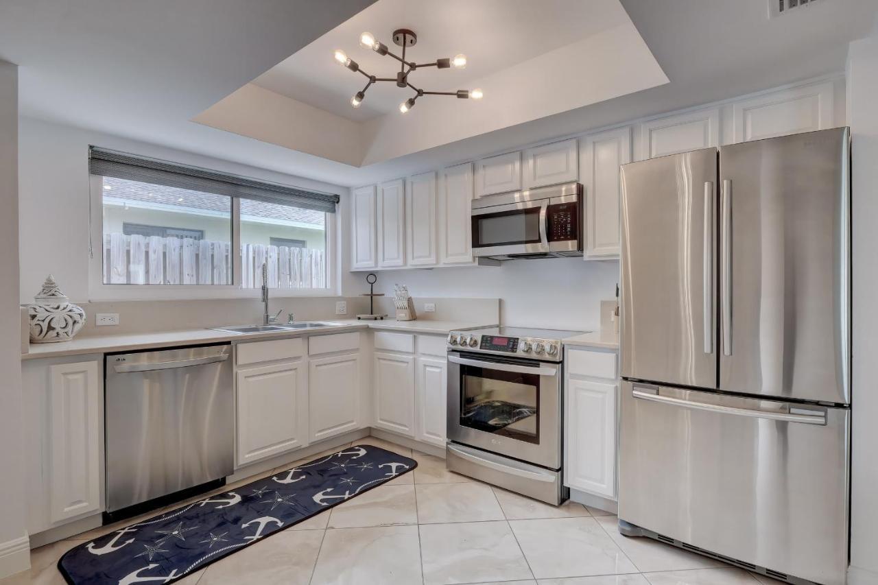 Pool Home Super Close To Vanderbilt Beach North North Naples エクステリア 写真