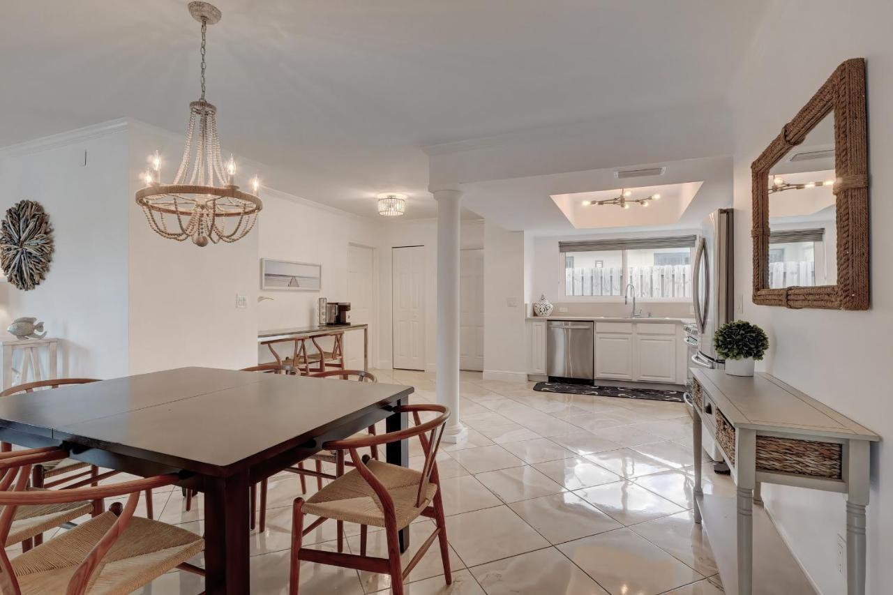Pool Home Super Close To Vanderbilt Beach North North Naples エクステリア 写真