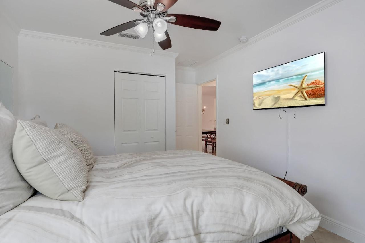 Pool Home Super Close To Vanderbilt Beach North North Naples エクステリア 写真
